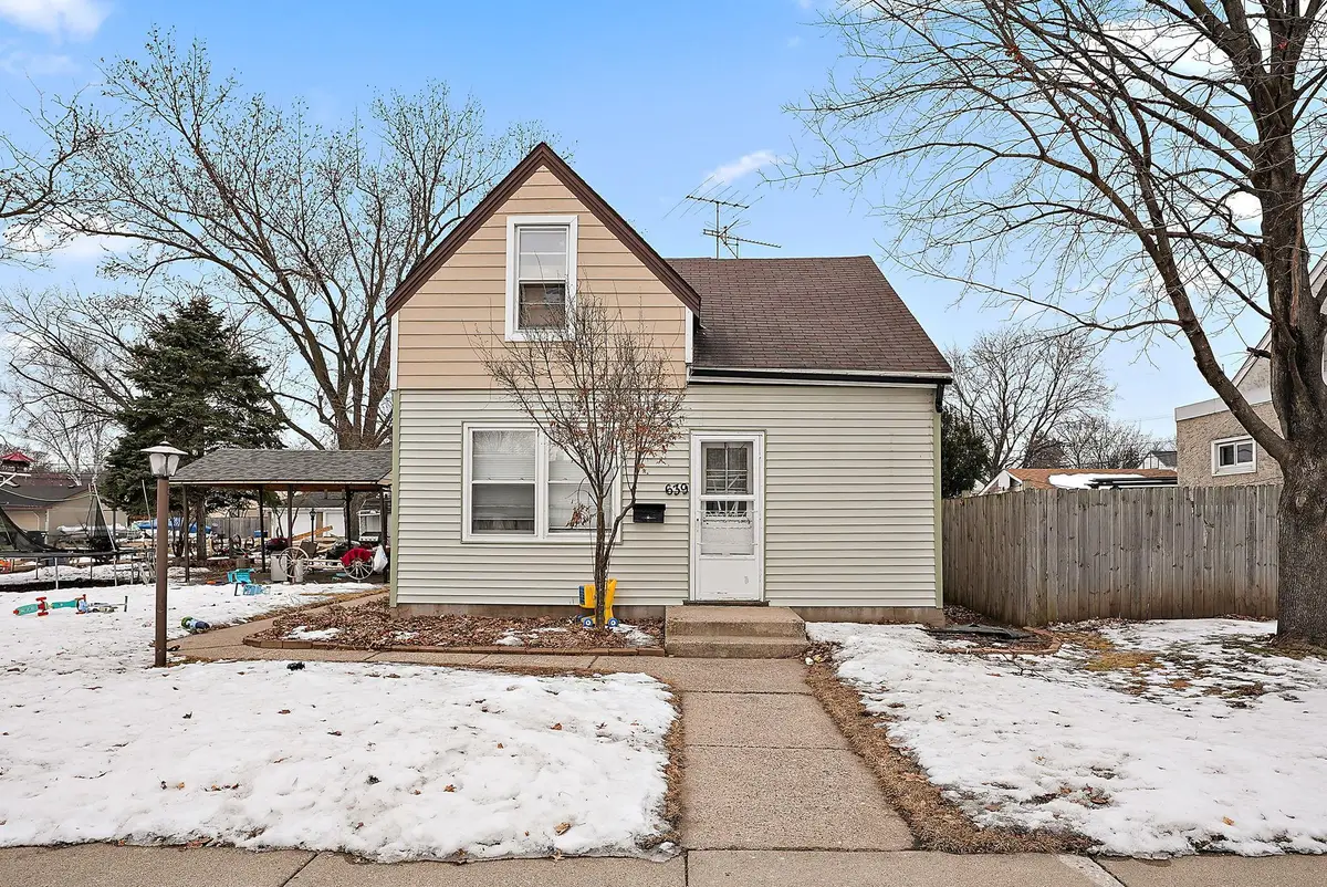639 14th Avenue N, South Saint Paul, MN 55075 - #1