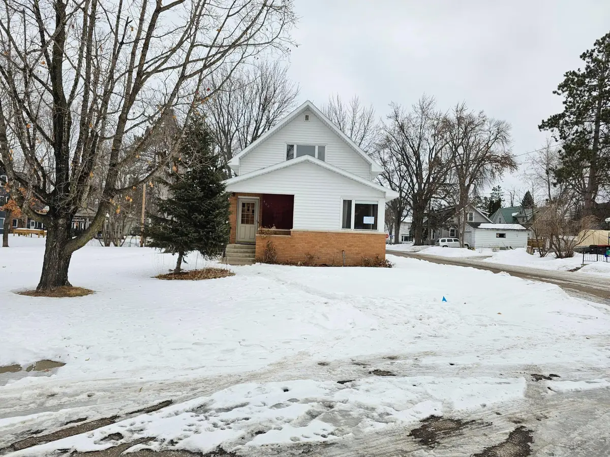 400 2nd Street Sw, Braham, MN 55006 - #1