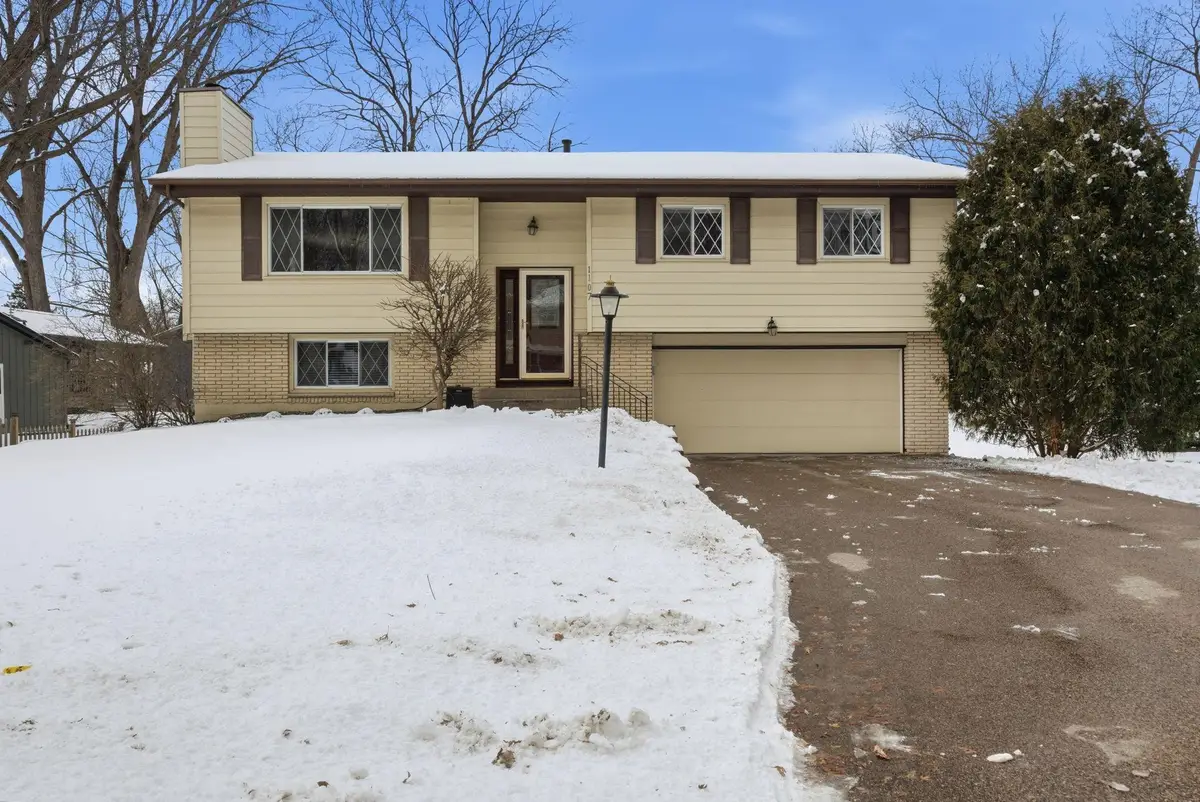 1107 Welcome Avenue N, Golden Valley, MN 55422 - #1
