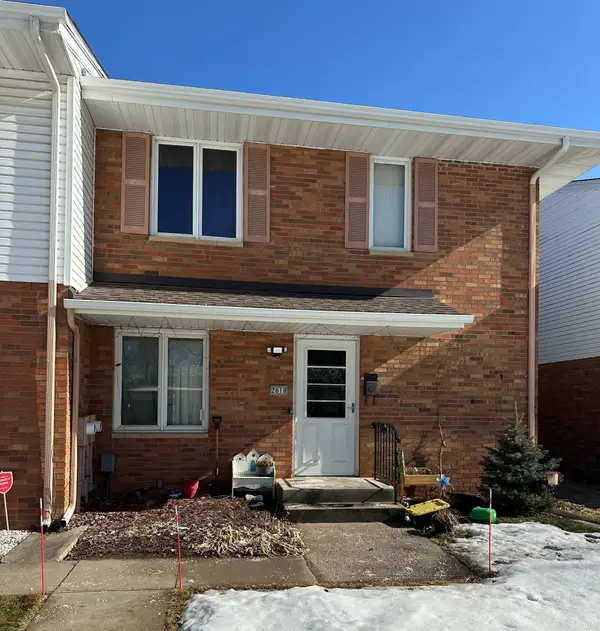 2010 Arkwright Street, Maplewood, MN 55117