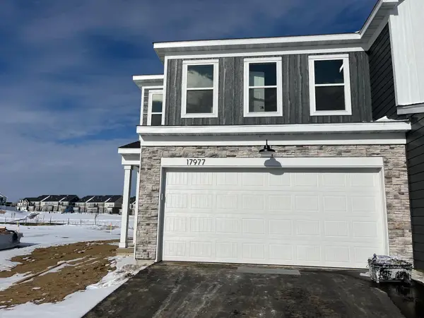 17977 Genoa Drive, Lakeville, MN 55044
