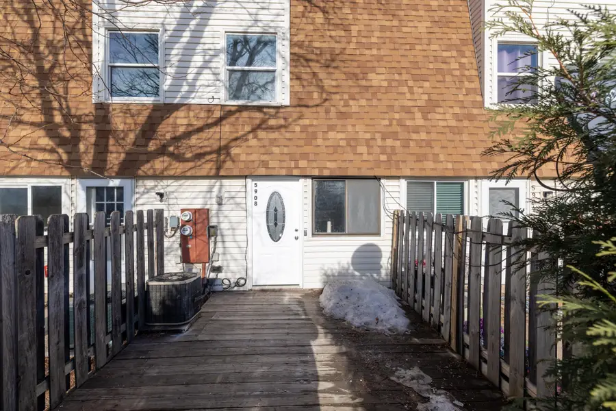 5908 83rd Parkway N, Brooklyn Park, MN 55443 - #2