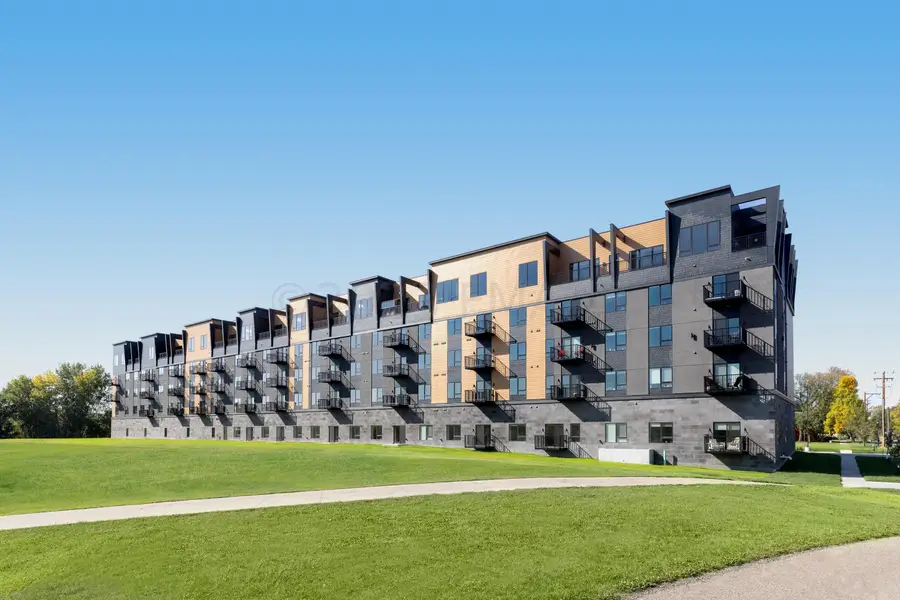 505 Oak Street N #503, Fargo, ND 58102 - #2