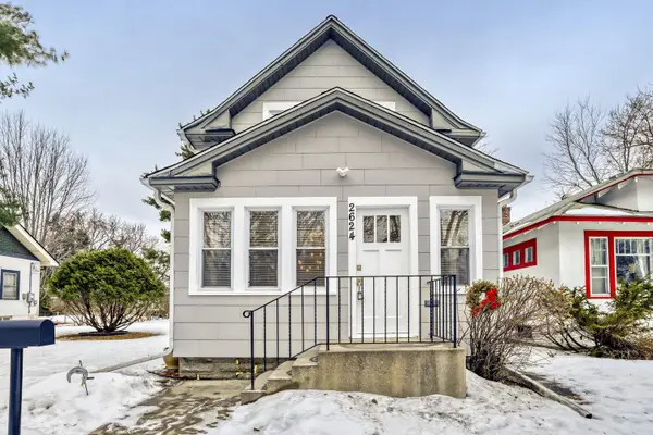 2624 35th Avenue S, Minneapolis, MN 55406