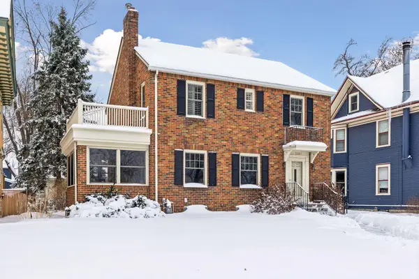 1197 Como Boulevard W, Saint Paul, MN 55103