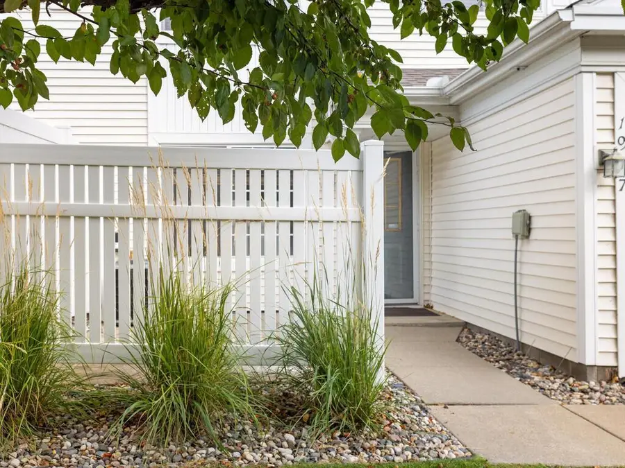 1917 Jan Echo Trail, Eagan, MN 55122 - #2