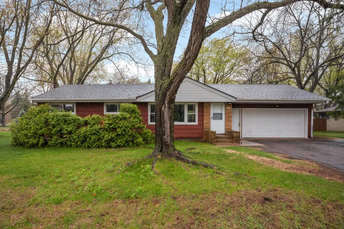 4389 Hodgson Road, Shoreview, MN 55126 - #1