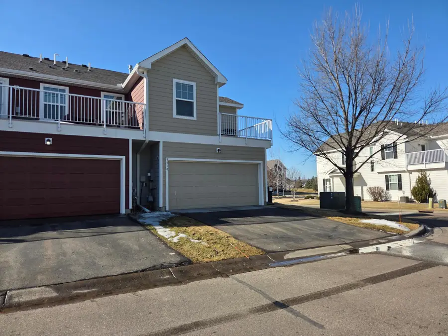 8410 Jonquil Lane N, Maple Grove, MN 55369 - #3