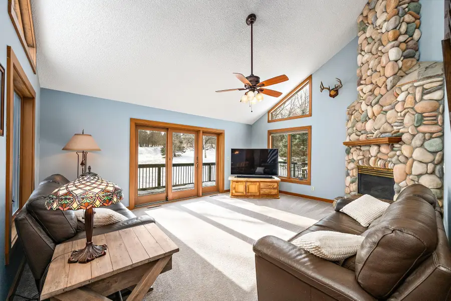 10445 Akron Avenue, Inver Grove Heights, MN 55077 - #3