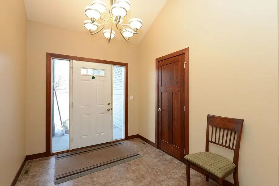 4615 Beach Lane S, Fargo, ND 58104 - #2