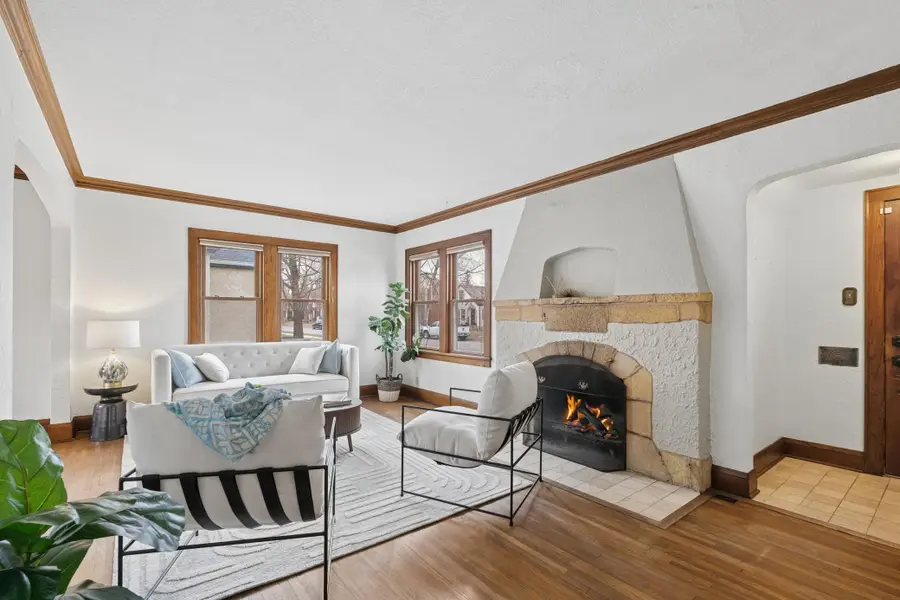 4344 N Vincent Avenue N, Minneapolis, MN 55412 - #2