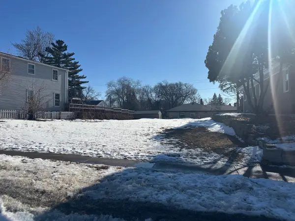 1954 Case Avenue E, Saint Paul, MN 55119