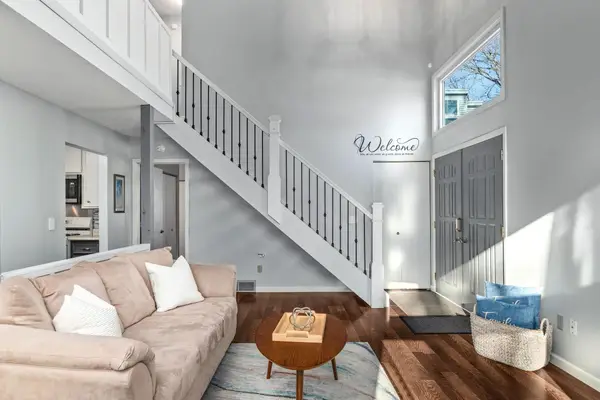 3461 Pilgrim Lane N, Plymouth, MN 55441