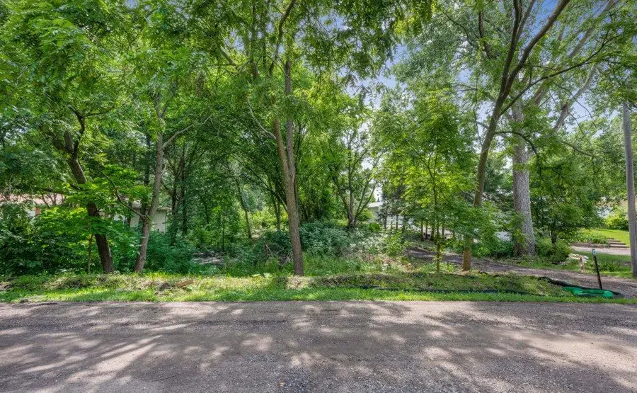 1984 Prosperity Road N, Maplewood, MN 55109 - #3