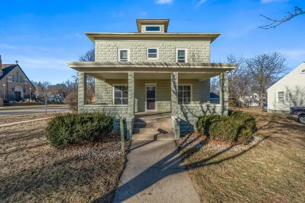 201 E Adams Avenue, Luverne, MN 56156