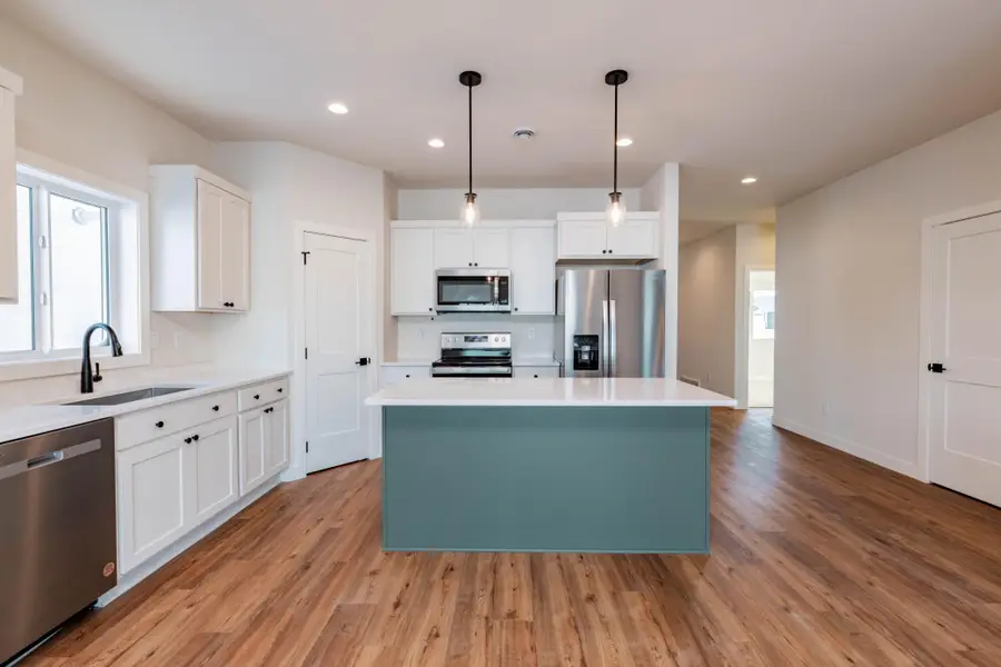 6723 66th Avenue S, Horace, ND 58047 - #3