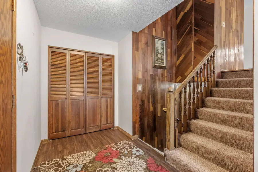 1079 Monroe Street S, Shakopee, MN 55379 - #2