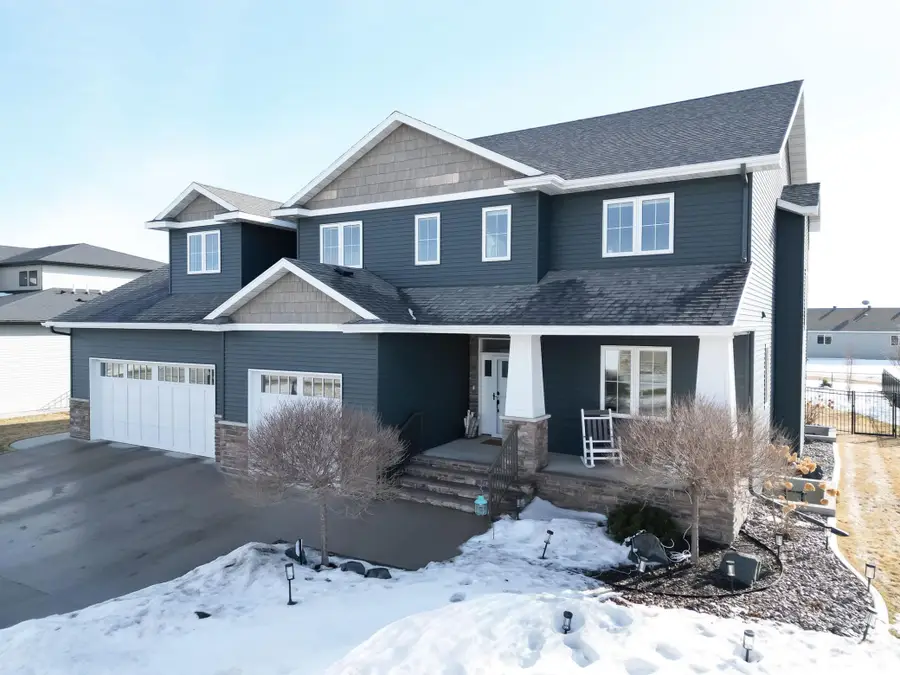 2858 Rivers Bend Drive E, West Fargo, ND 58078 - #2