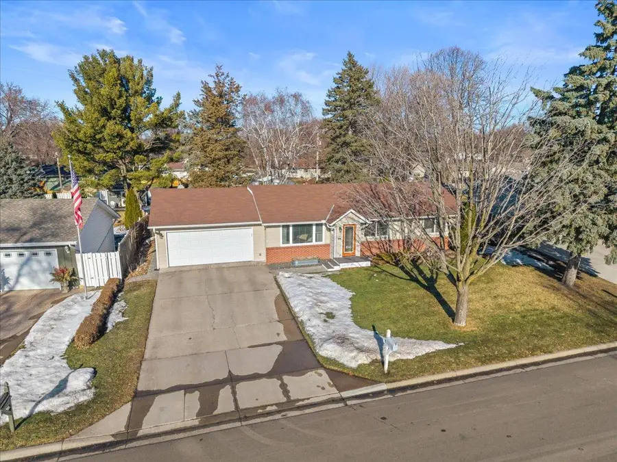 8145 Henslowe Avenue S, Cottage Grove, MN 55016 - #2