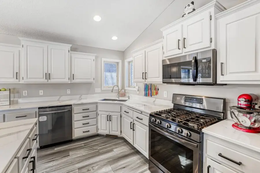 145 Terrace Road Ne, Saint Michael, MN 55376 - #2