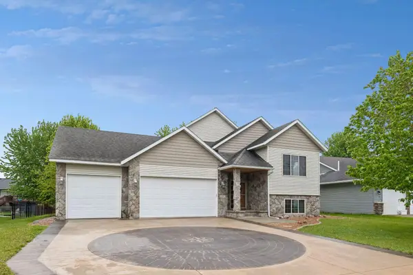 937 S Cedar Street, Belle Plaine, MN 56011
