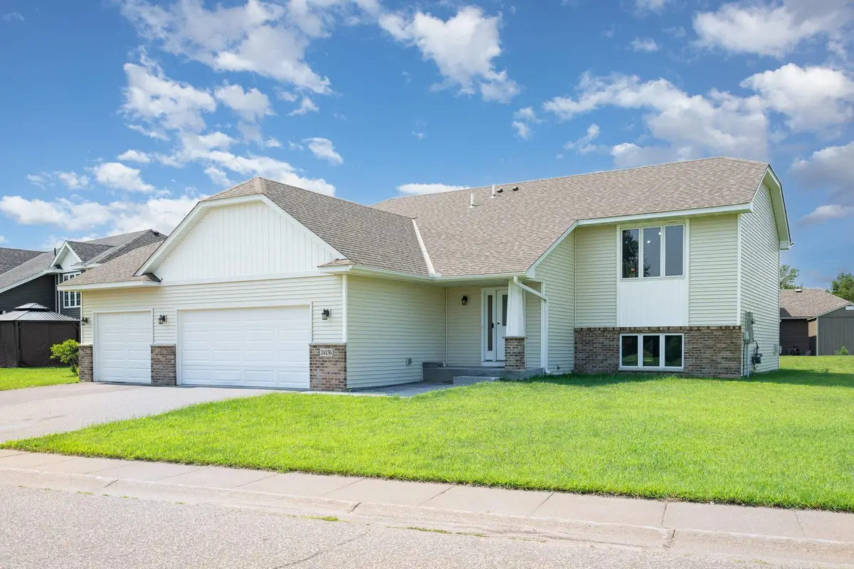 24236 Pierce Path Ne, Bethel, MN 55005 - #1