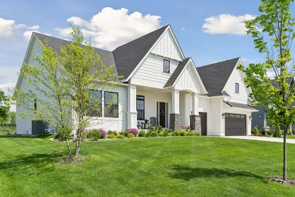1461 Palmer Drive N, Lake Elmo, MN 55042