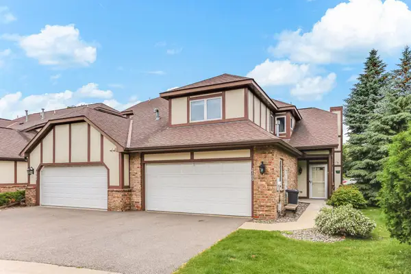 2300 19th Avenue Ne, Minneapolis, MN 55418