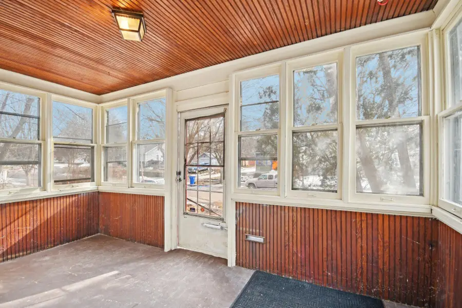 147 Morton Street W, West Saint Paul, MN 55107 - #3