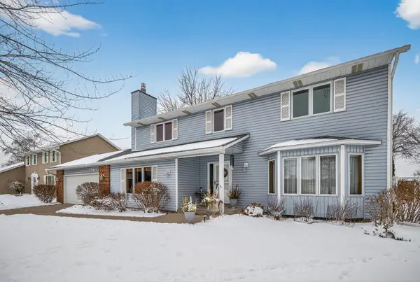 15621 Highview Drive, Apple Valley, MN 55124