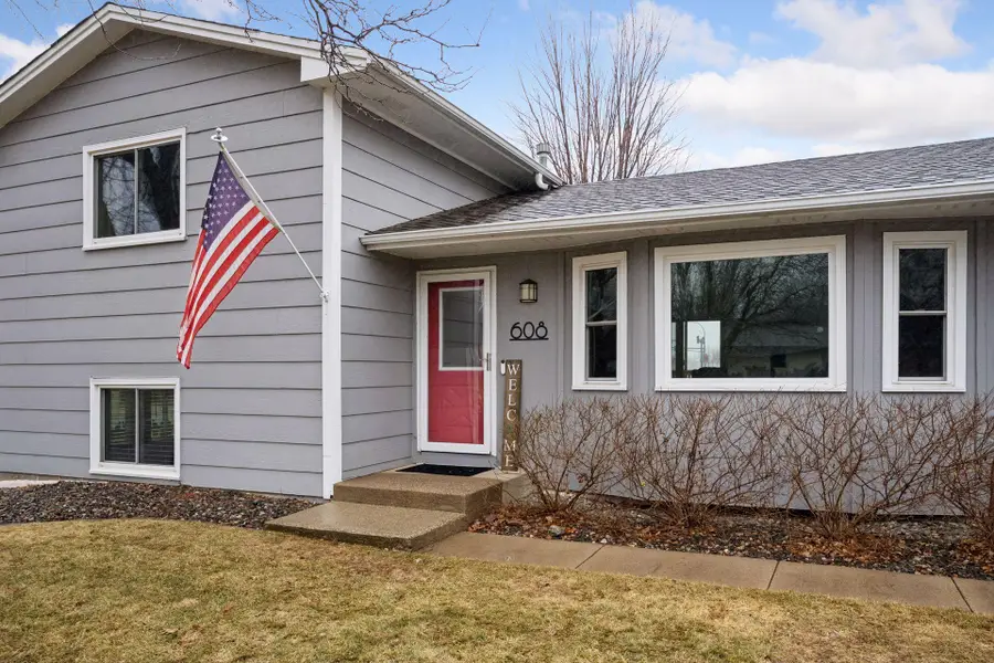 608 Ridge Drive Se, Saint Michael, MN 55376 - #2