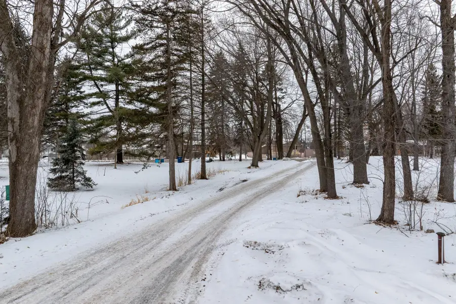 6617 N Shore Trail N, Forest Lake, MN 55025 - #2