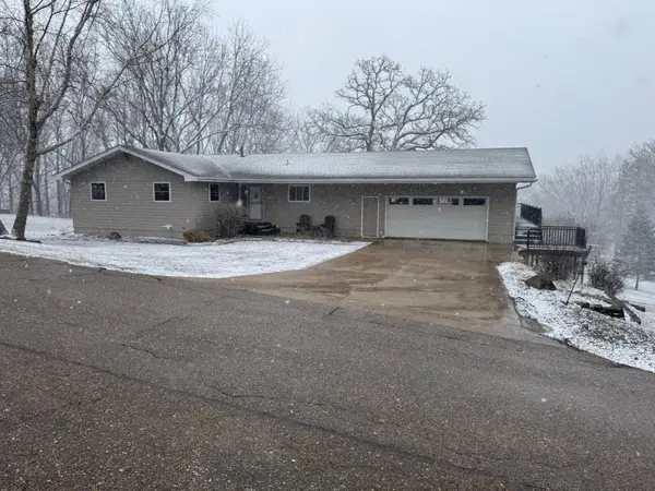 21824 Douglas Avenue, Albert Lea, MN 56007