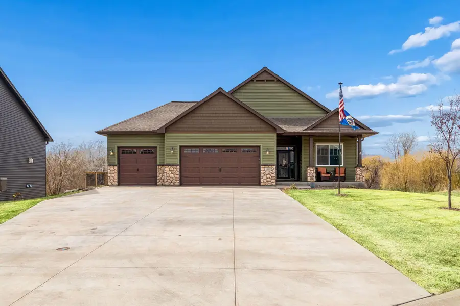 26612 Frontier Avenue, Wyoming, MN 55092 - #2