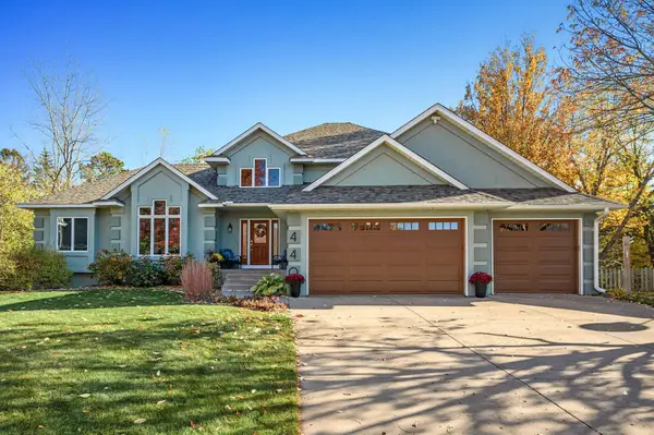 440 Elsie Inn, Mahtomedi, MN 55115