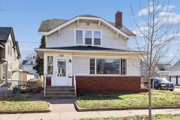 782 Rose Avenue E, Saint Paul, MN 55106