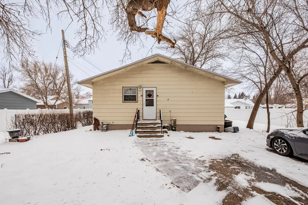 122 12th Avenue N, Casselton, ND 58012 - #1