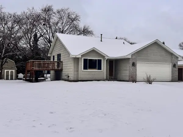 12976 Lincoln Street Ne, Blaine, MN 55434