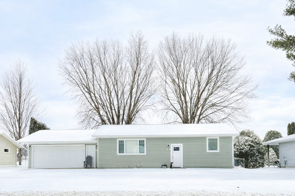 811 12th Street E, Wabasha, MN 55981