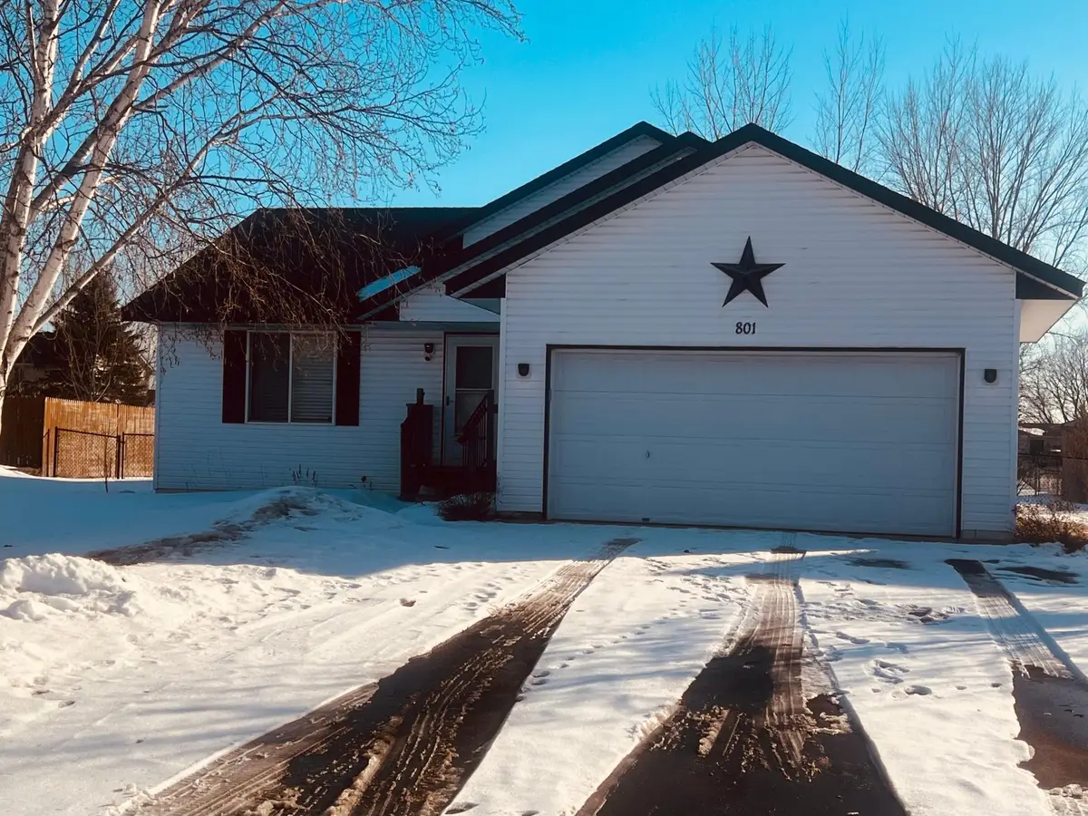 801 Cedar Street Sw, Isanti, MN 55040 - #1