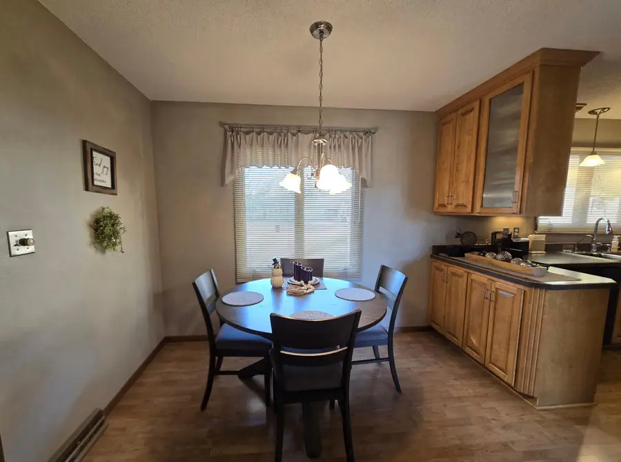 807 7th Avenue Se, Pipestone, MN 56164 - #3