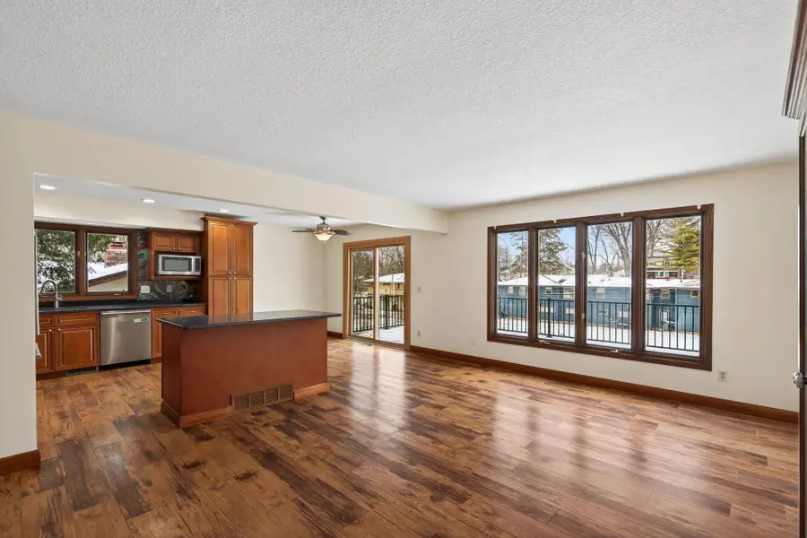 3448 Georgia Avenue N, Crystal, MN 55427 - #3