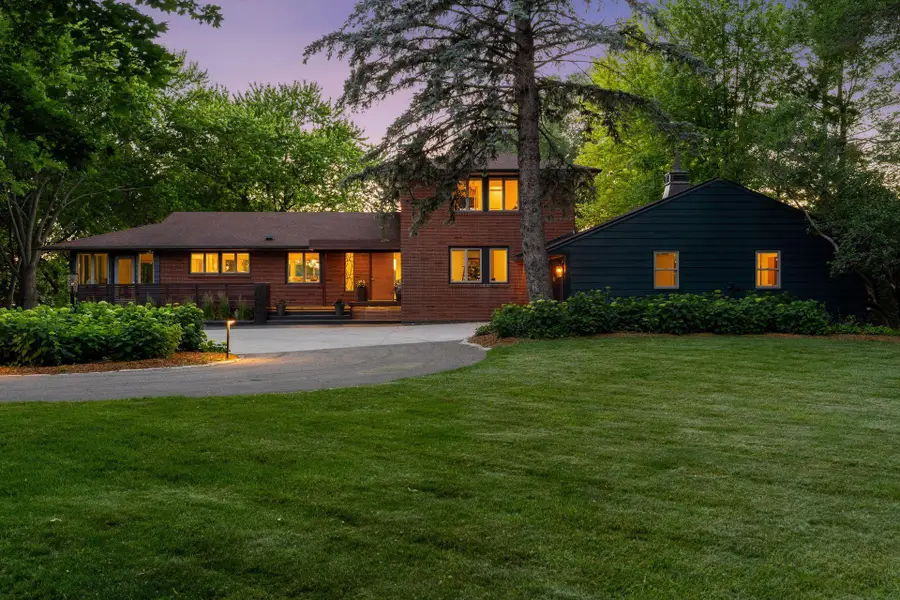 3369 Snelling Avenue N, Arden Hills, MN 55112 - #2