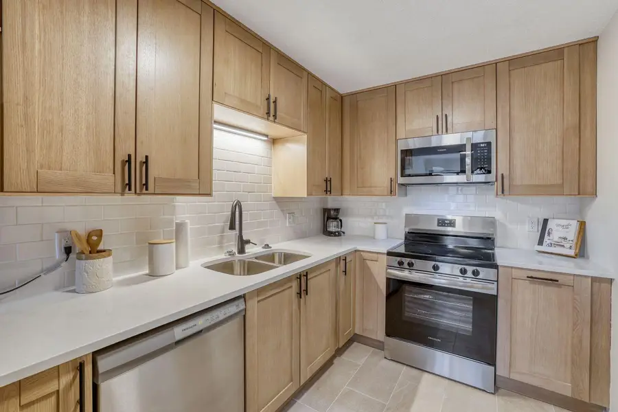 7601 W 101st Street #216, Bloomington, MN 55438 - #2