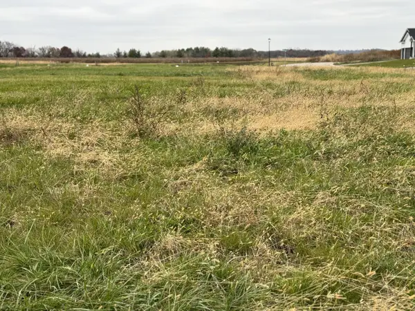 500 Sea Wing Boulevard, Prescott, WI 54021