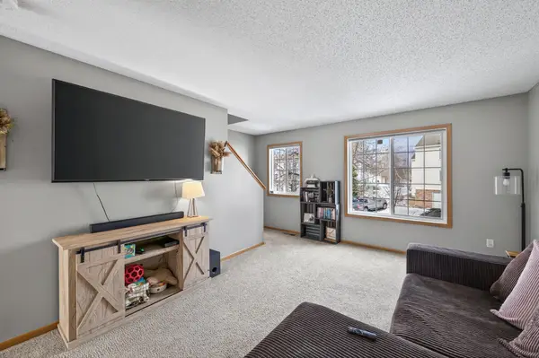 16145 71st Lane Ne, Otsego, MN 55330