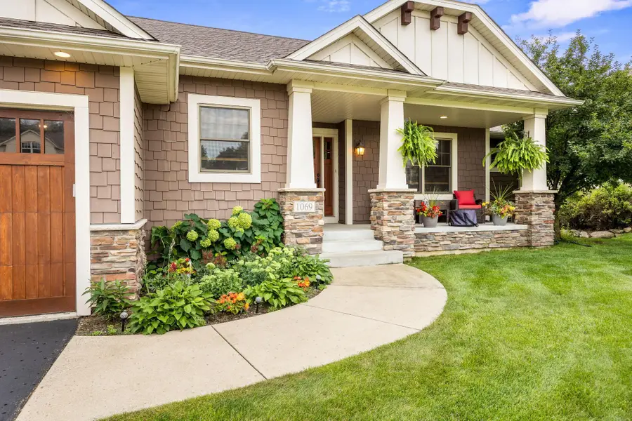 1069 Symphony Lane, Chaska, MN 55318 - #3