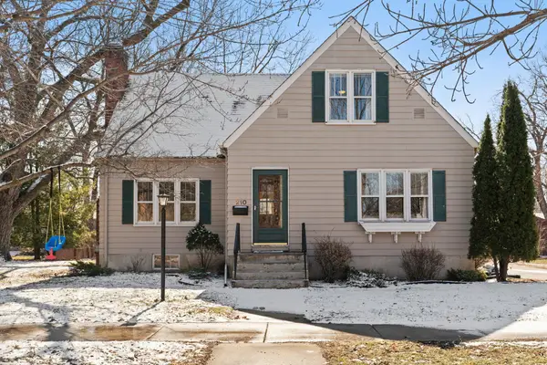 210 1st Street E, Chaska, MN 55318