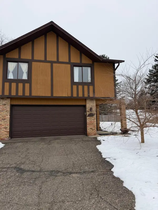 8266 Cypress Lane, Eden Prairie, MN 55347