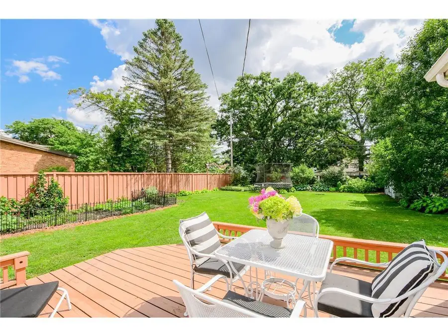 896 Nevada Avenue W, Saint Paul, MN 55117 - #2